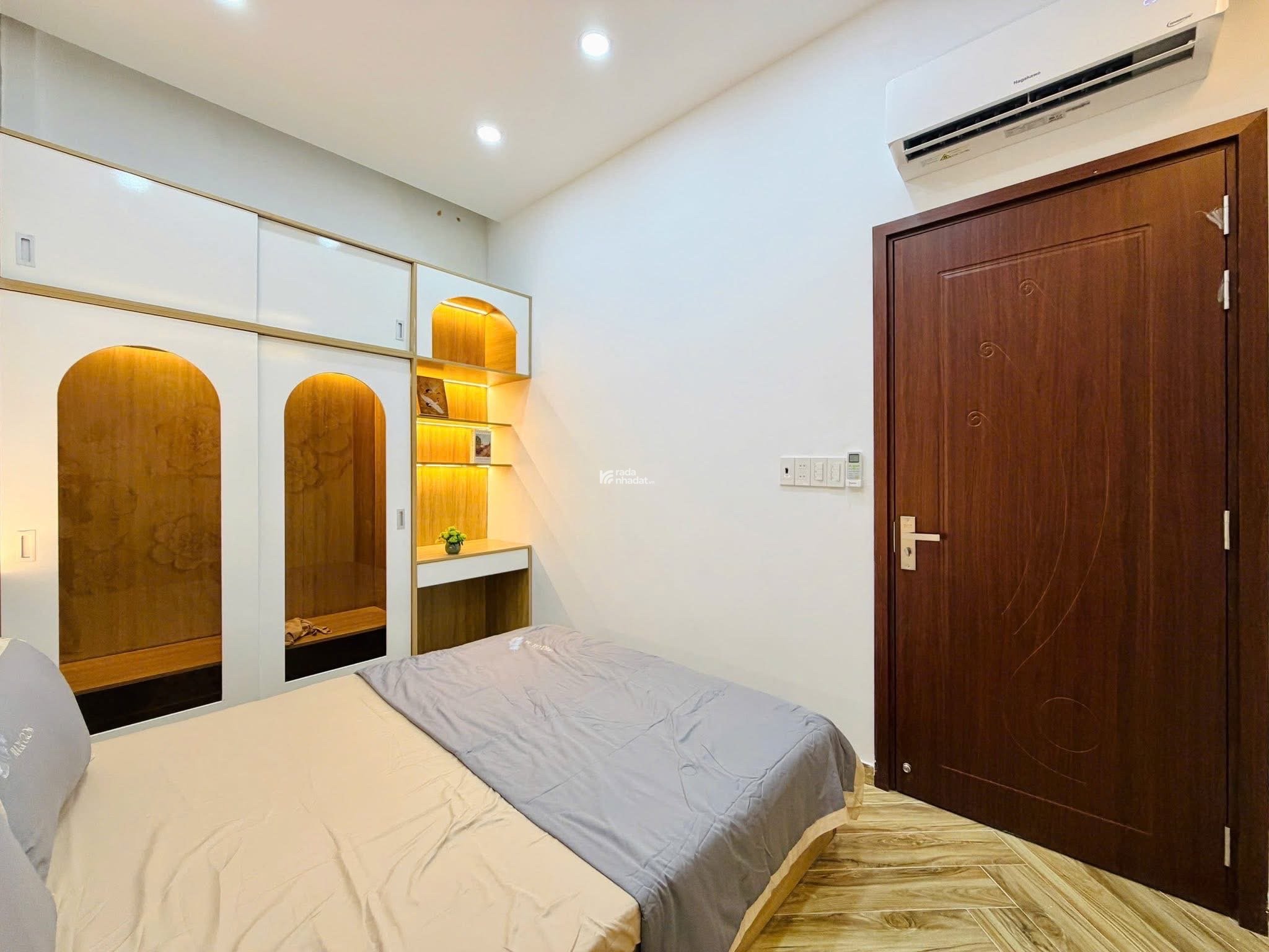 NHÀ PHỐ 3 TẦNG - THIẾT KẾ HIỆN ĐẠI, FULL NỘI THẤT - SÁT MT ĐƯỜNG - CHỈ 5.39 TỶ TL