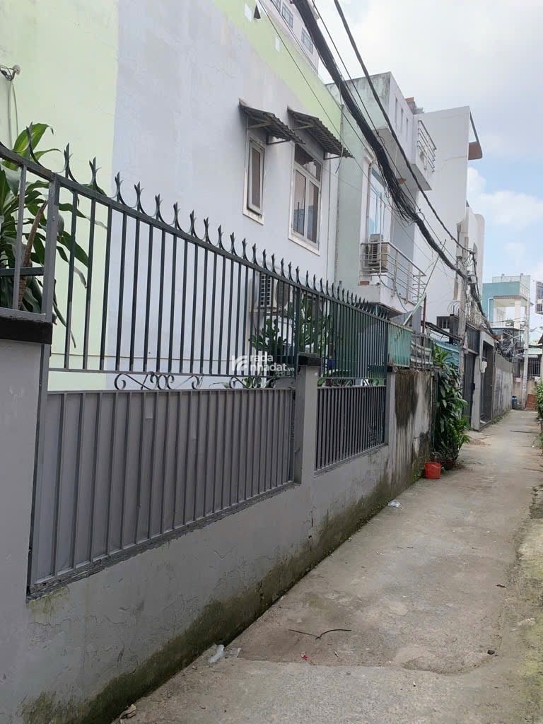  LÔ GÓC 2 MẶT HẺM - 150 M2 - SÁT GIGA MALL - THỦ ĐỨC - 9,1 TỶ 