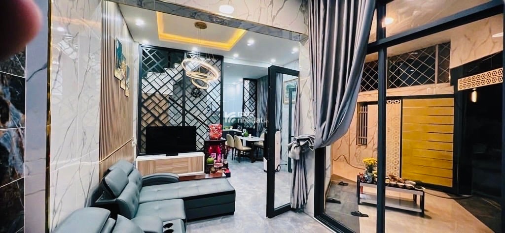 Biệt thự mini, lô góc 2 mặt thoáng, gần đảo Kim Cương, Long Phước, Q9, cực thoáng mát!