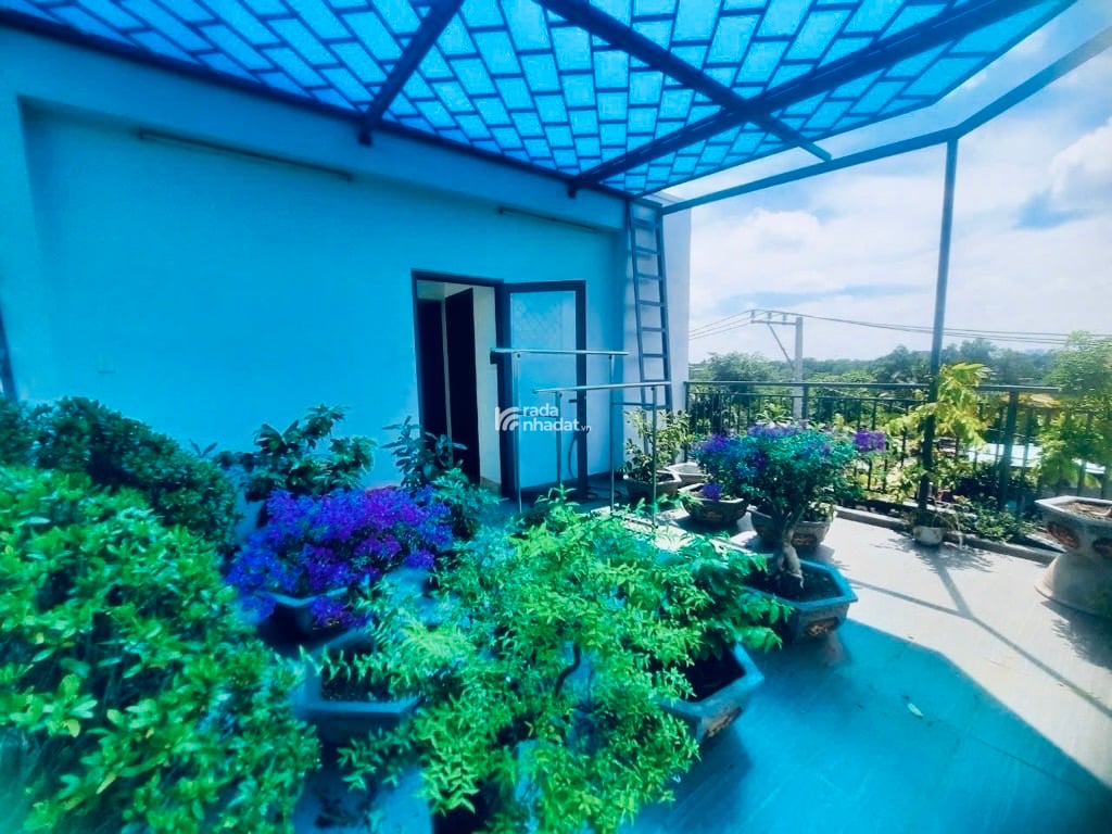 Biệt thự mini, lô góc 2 mặt thoáng, gần đảo Kim Cương, Long Phước, Q9, cực thoáng mát!