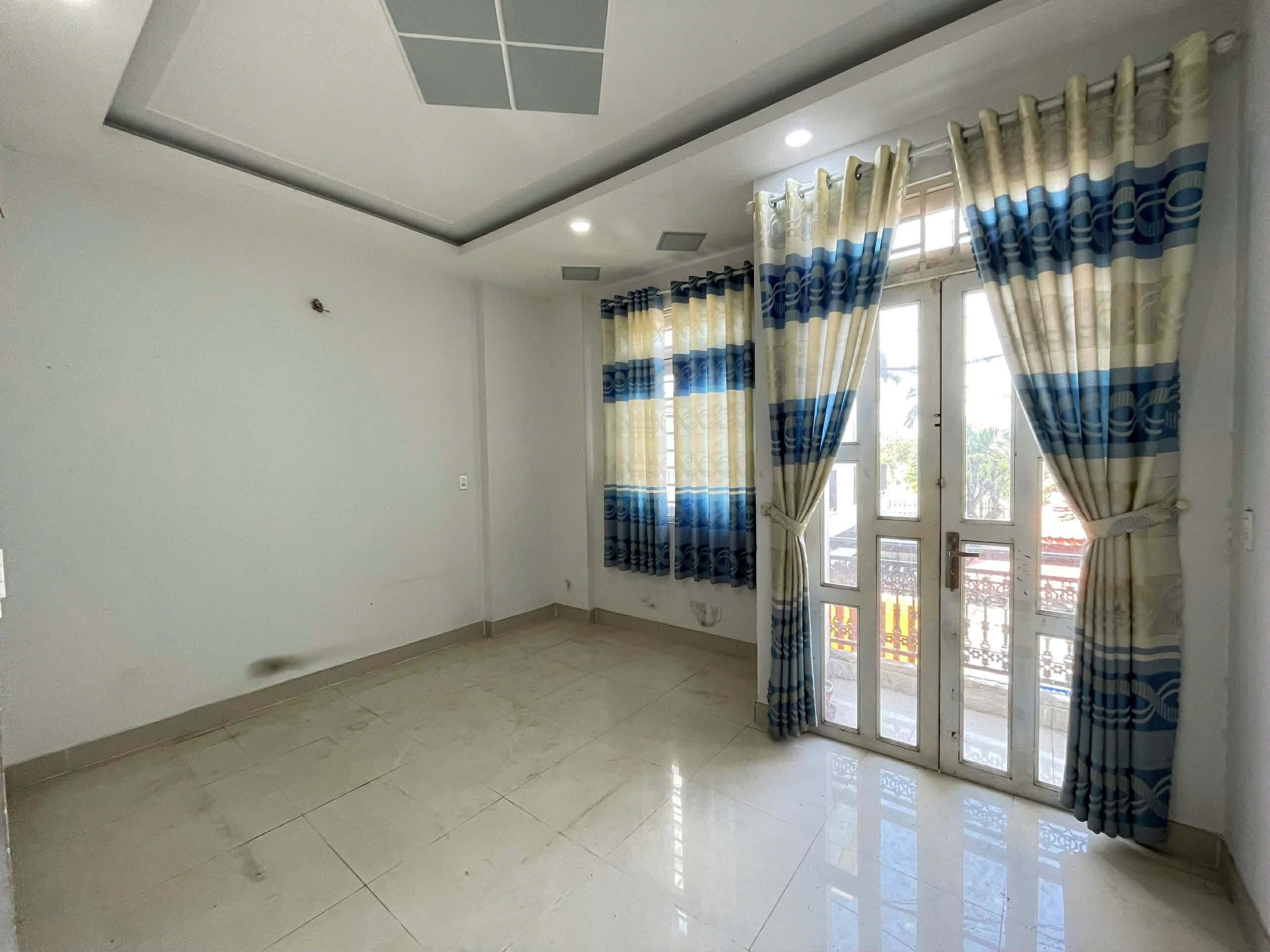 BÁN NHÀ 4.5 X 15 , ĐƯỜNG DỌC KÊNH, XE TẢI THÔNG, TRẦN QUANG CƠ, HIỆP THÀNH, Q12, GIÁ 6.3 TỶ 