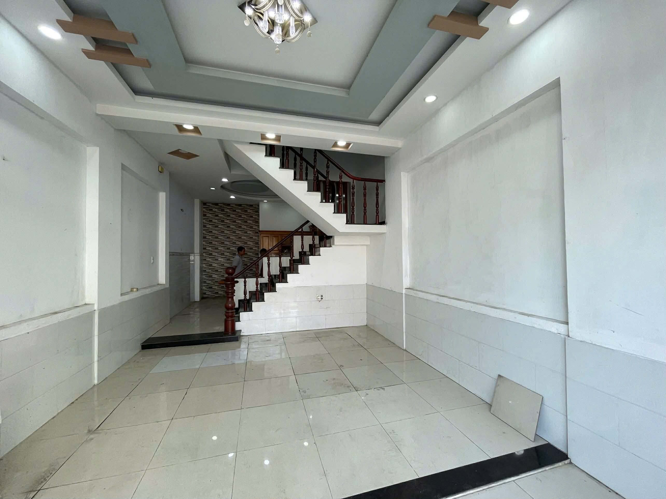 BÁN NHÀ 4.5 X 15 , ĐƯỜNG DỌC KÊNH, XE TẢI THÔNG, TRẦN QUANG CƠ, HIỆP THÀNH, Q12, GIÁ 6.3 TỶ 