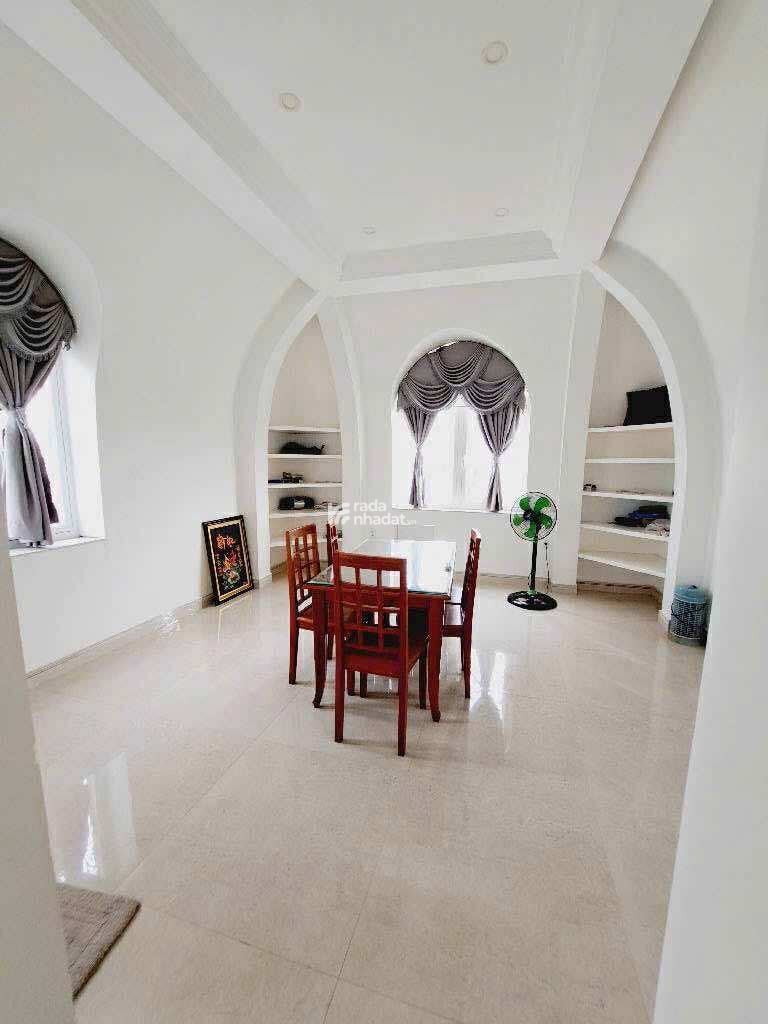 VILLA 5 TẦNG 2 MẶT TIỀN - GIÁP Q3 Q10 - 350m2 ĐƯỜNG 8m - GIÁ 68 TỶ