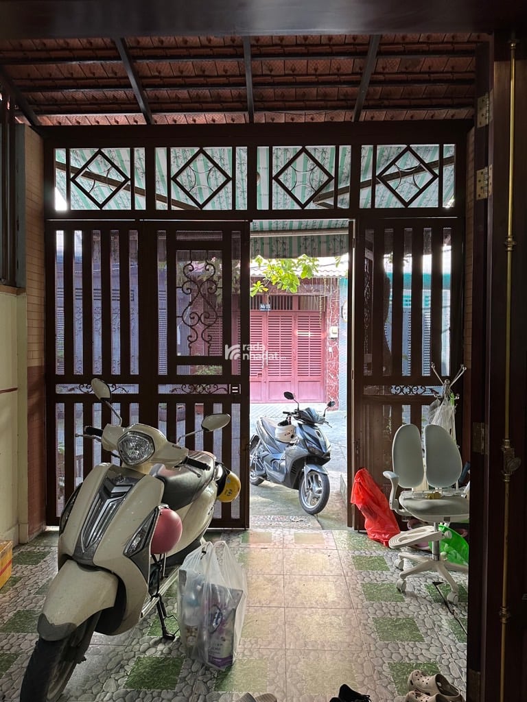 Bán nhà 4m*22m, hẻm xe hơi, nội thất đẹp, Đường Số 8, Gò Vấp, 8.2 tỷ