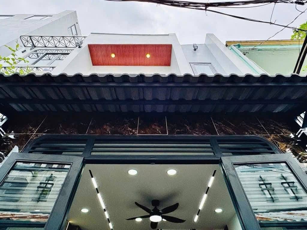 Sang tên liền trong ngày! Bán nhà Nguyễn Trọng Tuyển, phường 2, Tân Bình - 50m2, Sổ Riêng