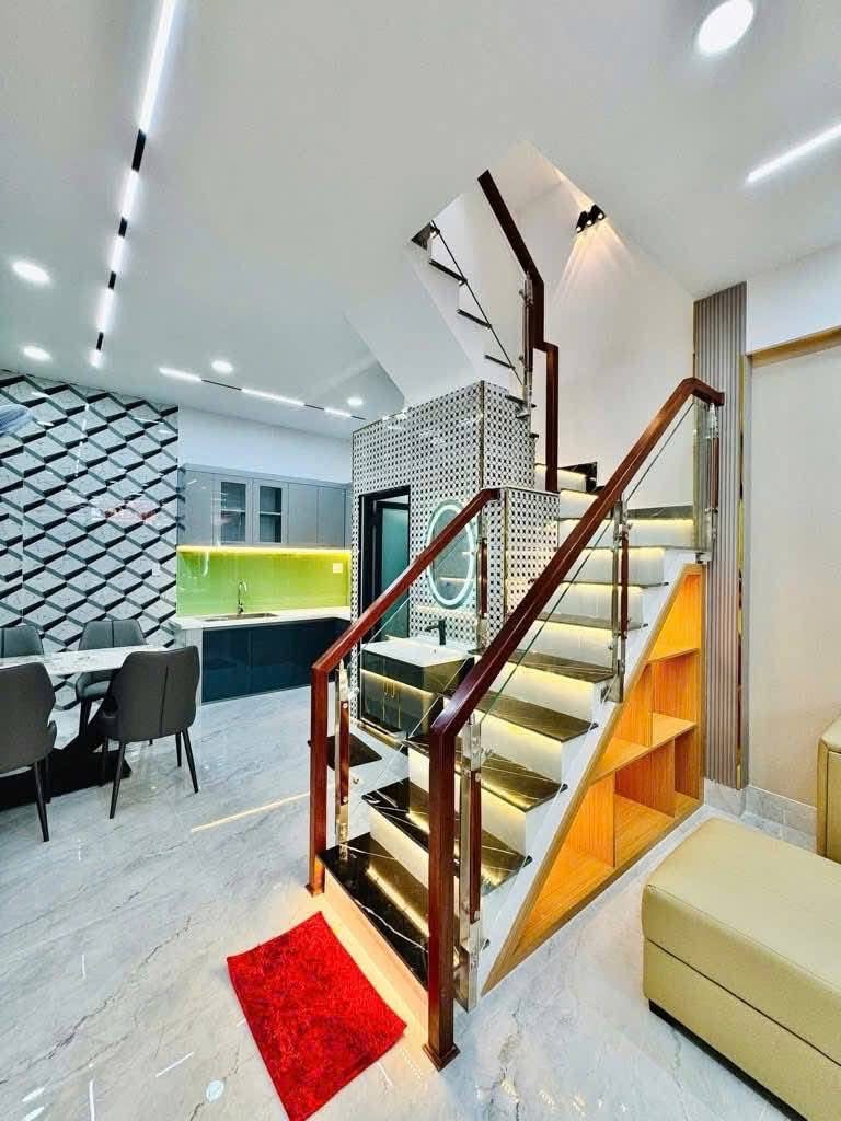 Sang tên liền trong ngày! Bán nhà Nguyễn Trọng Tuyển, phường 2, Tân Bình - 50m2, Sổ Riêng