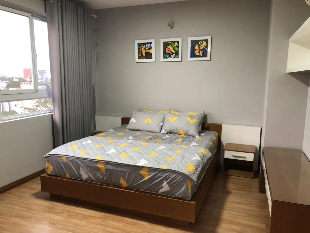 Giảm Giá Bán Gấp Căn Hộ Hùng Vương Plaza Quận 5 - 130m2 (3PN, 3WC) - Sổ Hồng Riêng - Chỉ 9.4 Tỷ