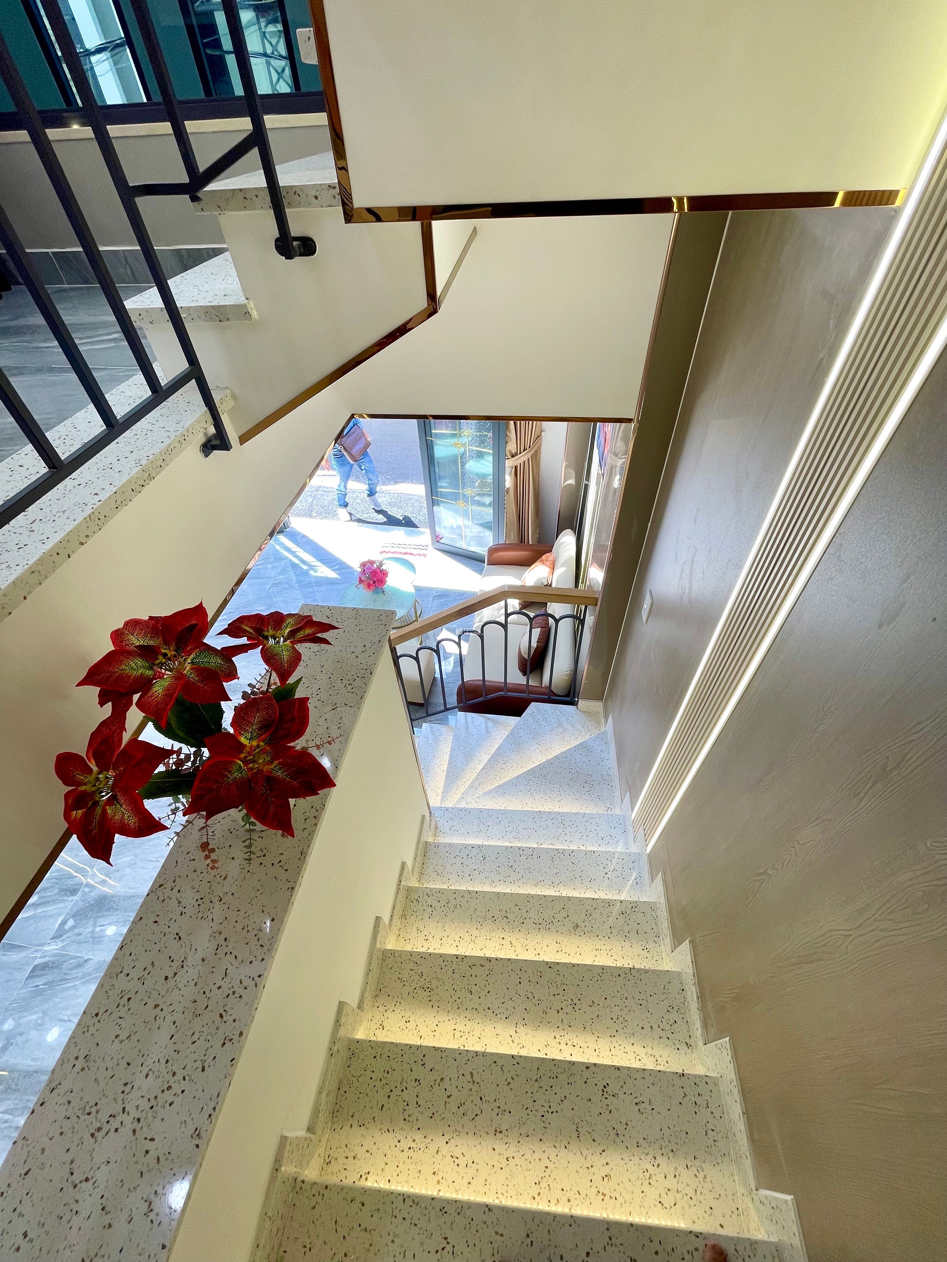 NHÀ ĐẸP XÂY MỚI - HẺM 5M Đ.QUANG TRUNG - 5x7 - 4 TẦNG - FULL NỘI THẤT - CHỈ 6.7 TỶ TL