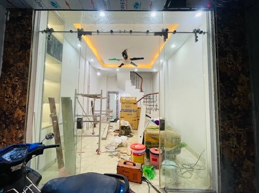 HOÀNG SÂM - PHÂN LÔ QUÂN ĐỘI - NHÀ MỚI 2 THOÁNG - 34M2 - 7.35 TỶ - FULL NỘI THẤT