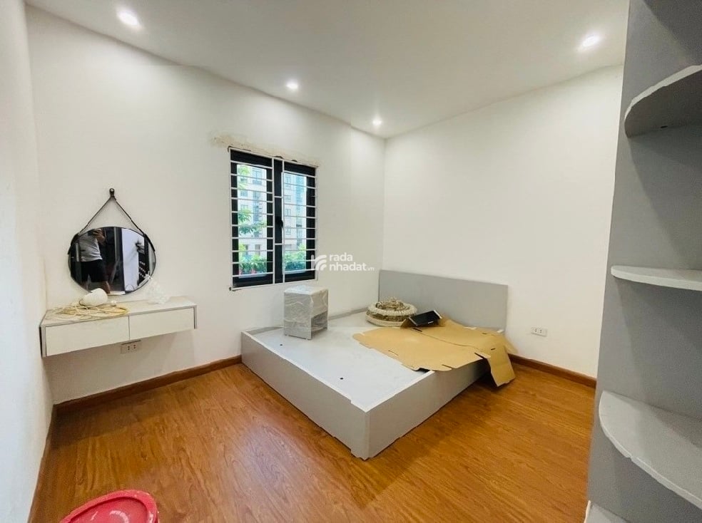 HOÀNG SÂM - PHÂN LÔ QUÂN ĐỘI - NHÀ MỚI 2 THOÁNG - 34M2 - 7.35 TỶ - FULL NỘI THẤT