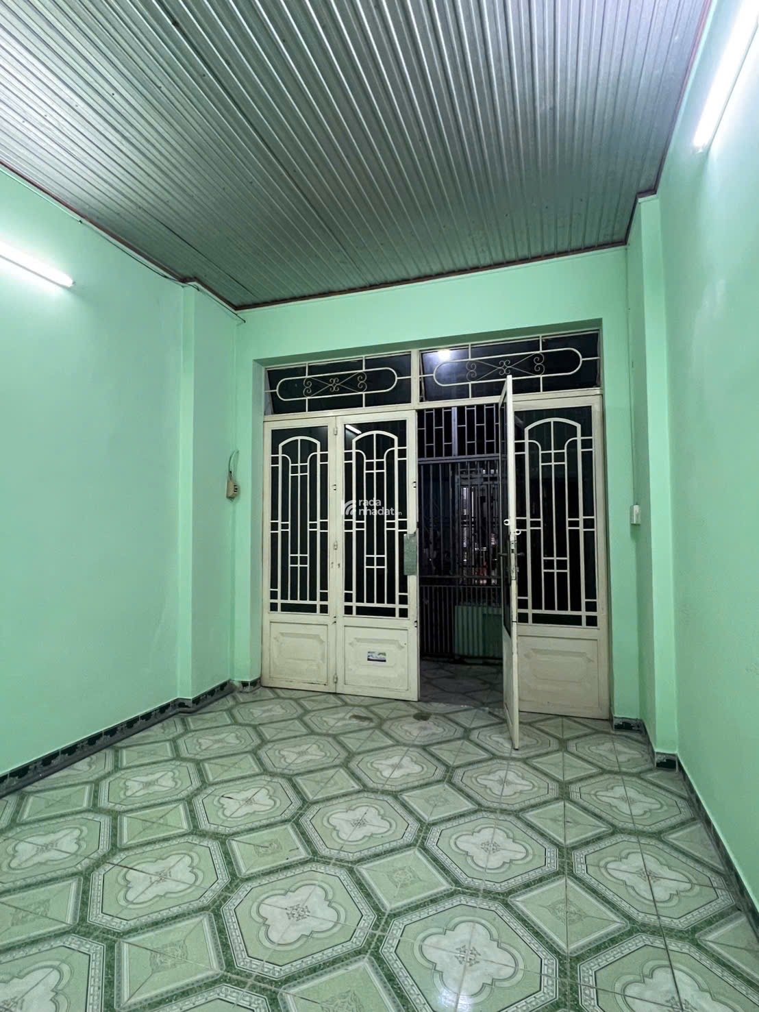  Bán nhà phường Tăng Nhơn Phú A gần lê Văn Việt  56m2 2PN 1WC hẻm ô tô giá 4,5 tỷ