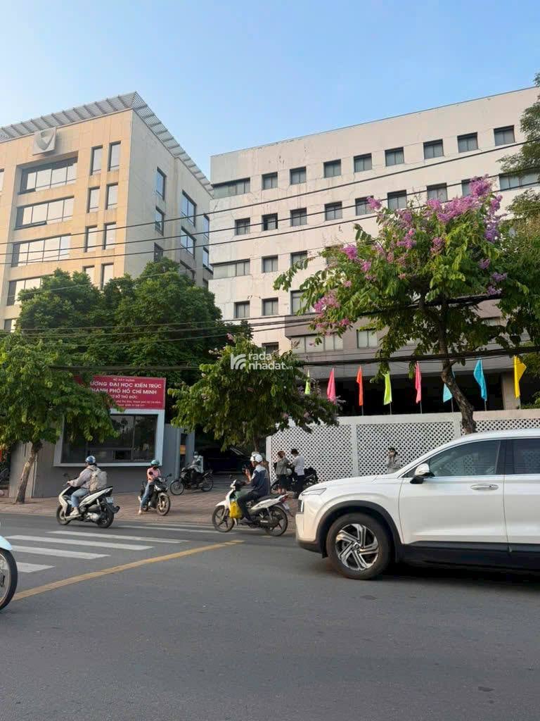 MẶT TIỀN KINH DOANH LÔ GÓC ĐẶNG VĂN BI - TRUNG TÂM THỦ ĐỨC