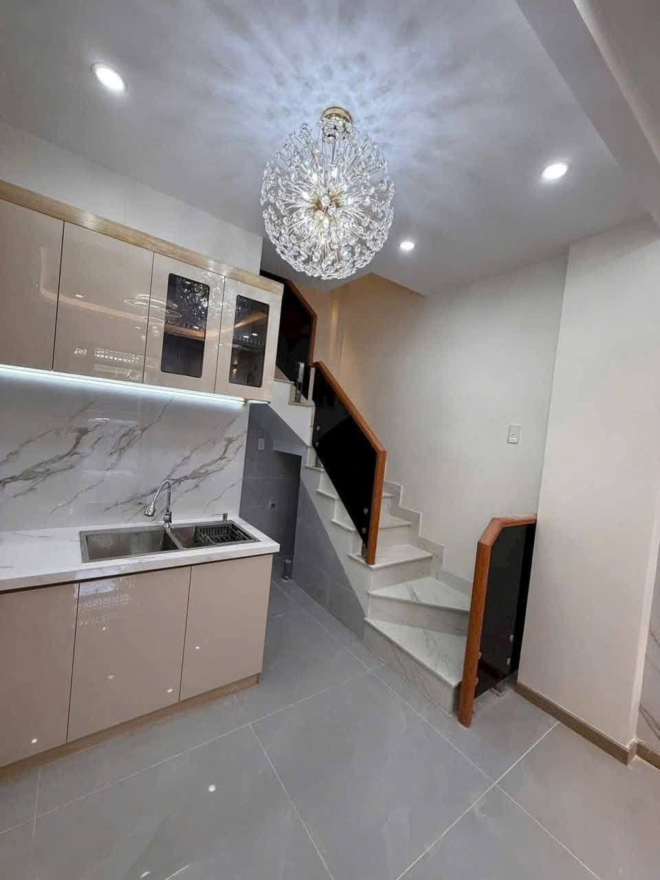 Bán NR 2PN, 35m2, GIÁ 3TỶ990 view đẹp tại Hồ Văn Huê, Q. Phú Nhuận, HCM