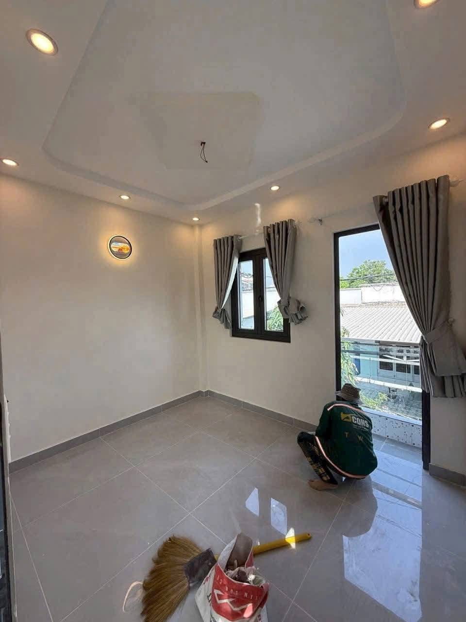 Bán NR 2PN, 35m2, GIÁ 3TỶ990 view đẹp tại Hồ Văn Huê, Q. Phú Nhuận, HCM