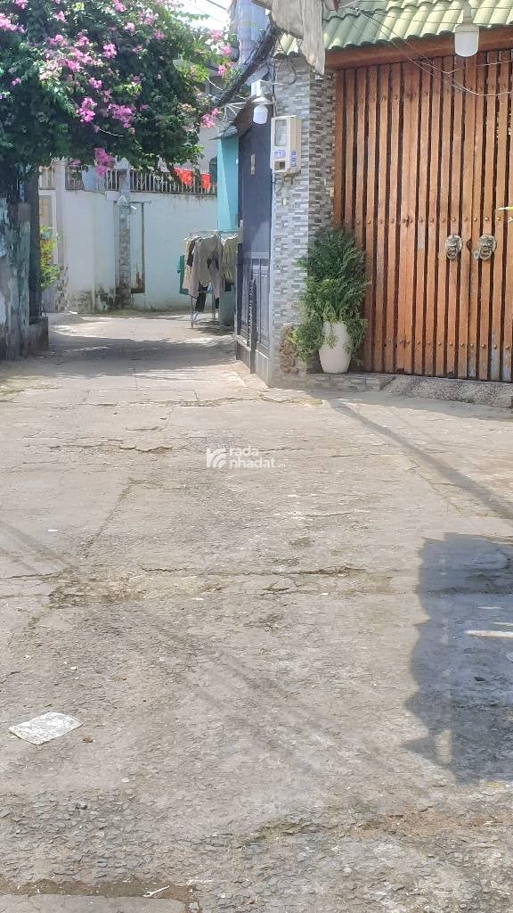 SÁT MT PHAN VĂN TRỊ, BÌNH THẠNH, 83M2 TIỆN XÂY MỚI. GIẢM 750TR CHỈ CÒN 8.35T TL 