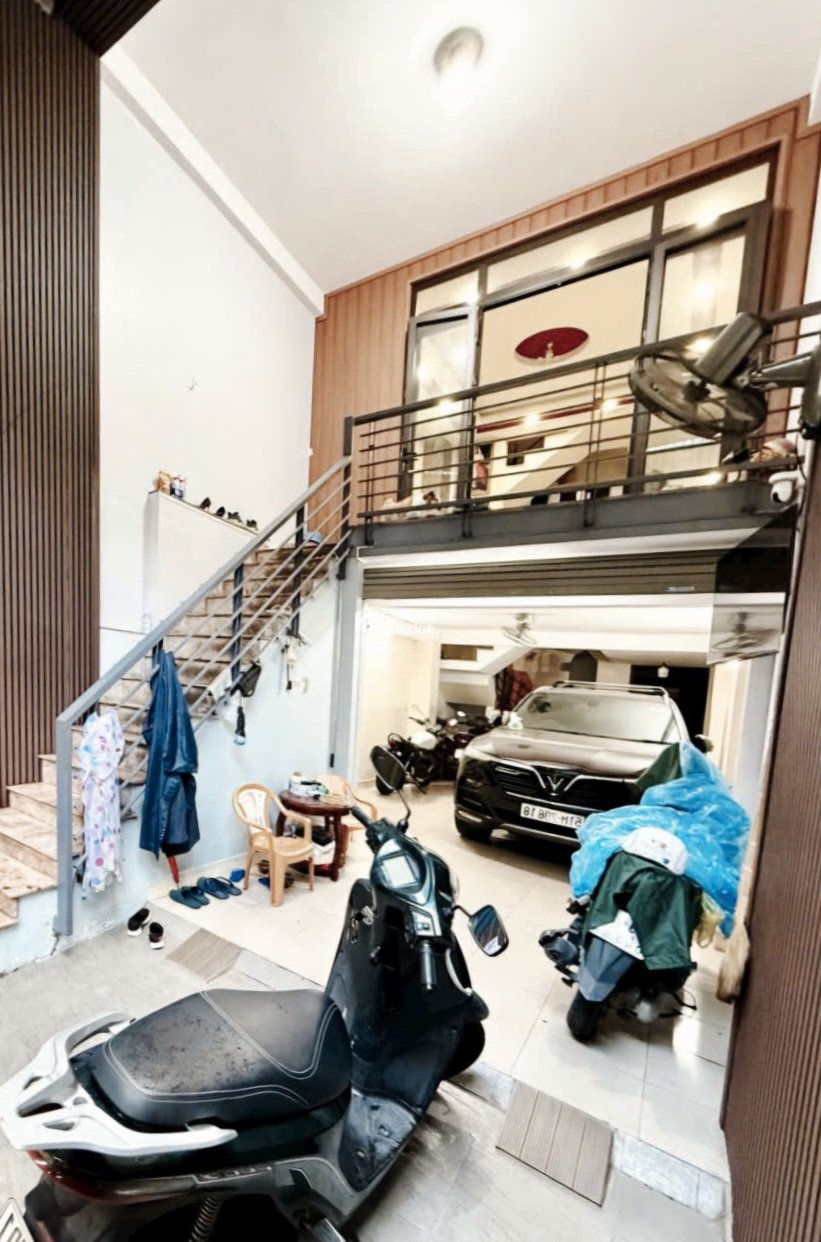 BÁN NHÀ MẶT TIỀN TÂN PHÚ - 5 TẦNG - 4.2x 22M - CHỈ 12T