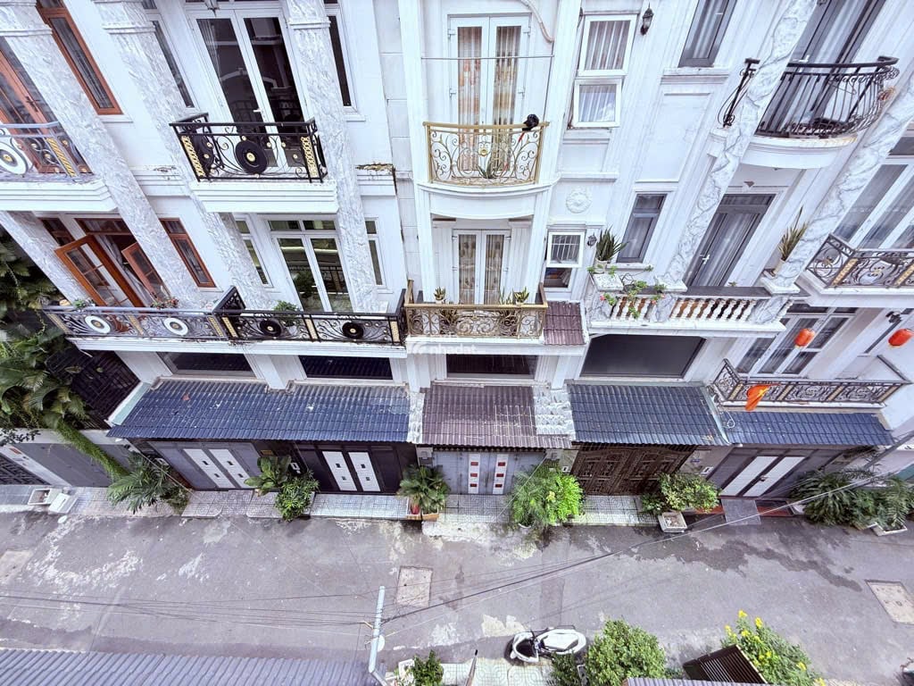 Nhà mới đẹp 5 tầng  ở ngay Lê Đức Thọ  P13  Gò Vấp  Hẻm xe hơi  4x13m  Giá 7.8 Tỷ