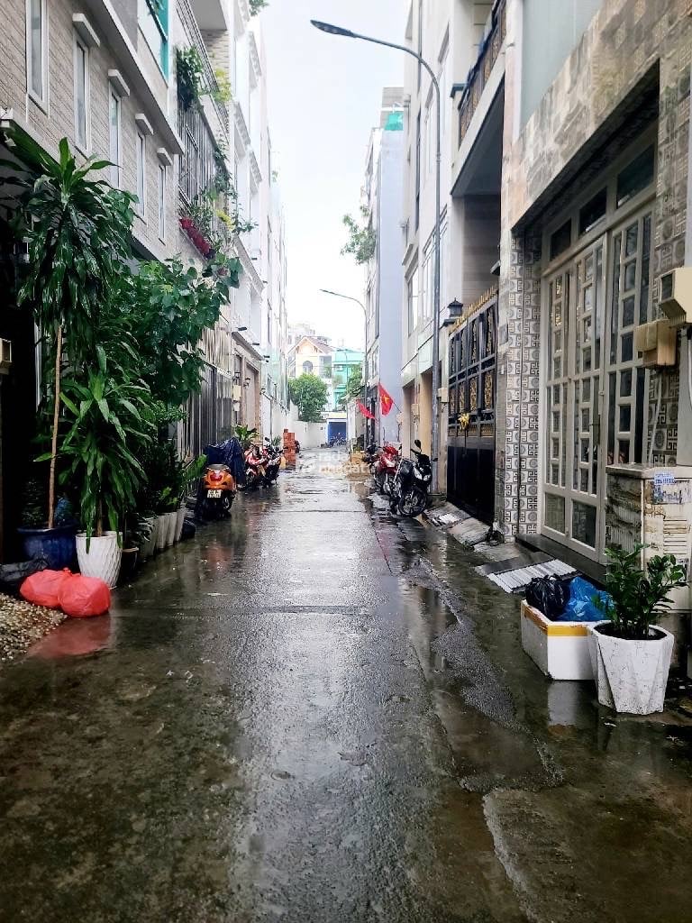 QUÁ NGON - HƠN 12 TỎI - 54M2 - HẺM XE HƠI 5M - NGANG 6 DÀI 9 - 5 TẦNG - 5PN,6WC 
