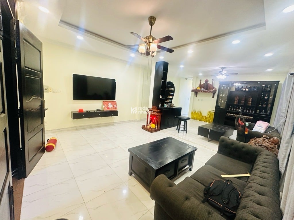 NHÀ ĐẸP HẺM XE TẢI VI VU, NGANG HƠN 8m, GẦN PHẠM VĂN ĐỒNG 170m2 NHỈNH 9 TỶ.