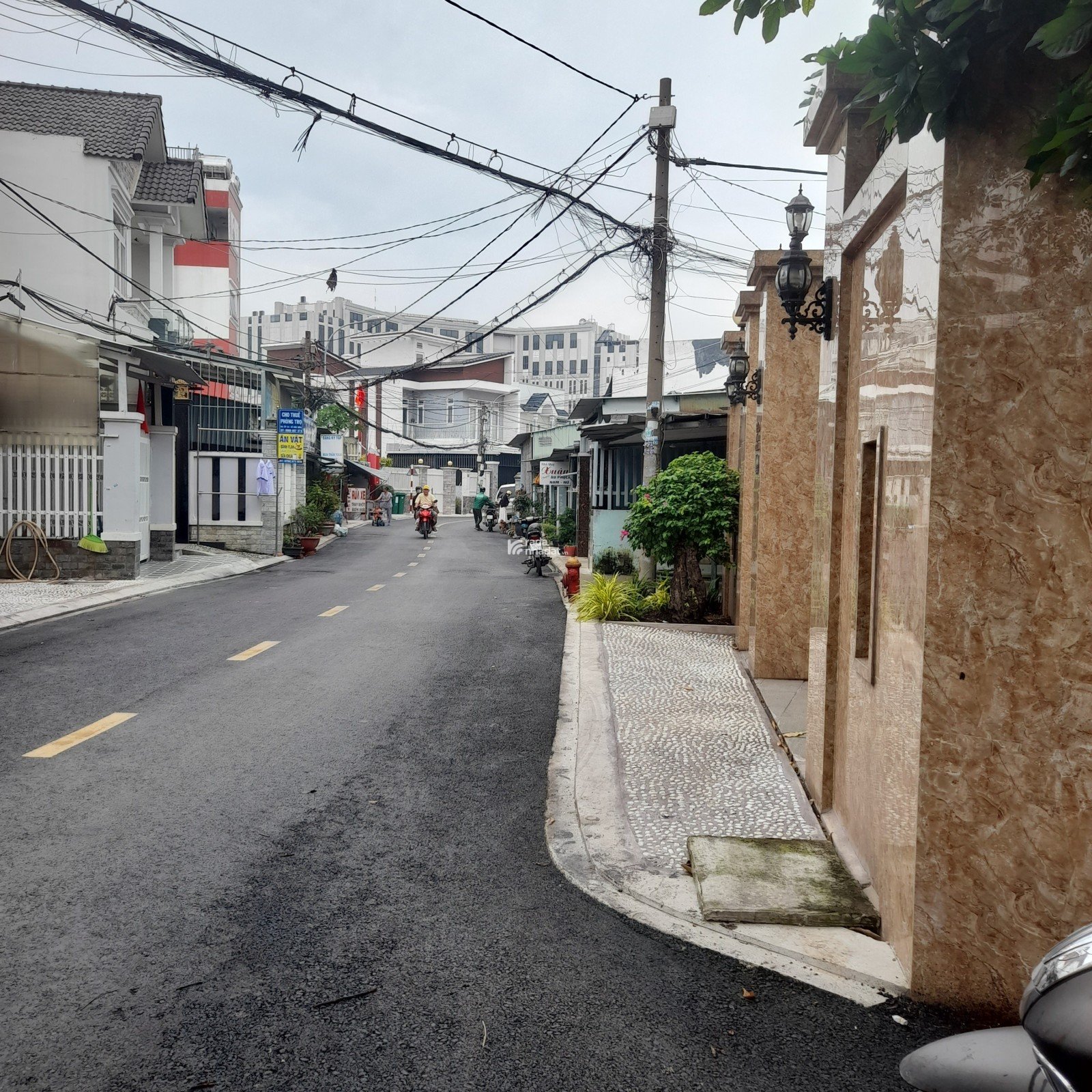 Bán Nhà Lê Thị Ri.Thị Trấn Hóc Môn 50m2 2 Tầng, Ngang 4m. 15m ra đường xe tải, giá cực rẻ