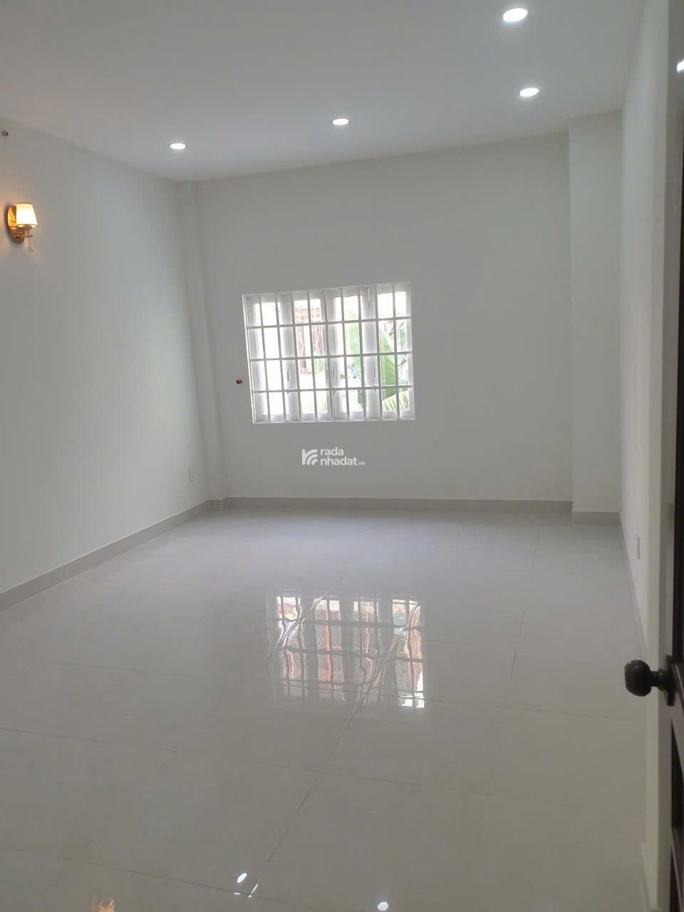 12 tỷ . SỞ HỮU NGAY NHÀ 4 TẦNG MT KINH DOANH GẦN CV GIA PHÚ , Q. TÂN PHÚ .4 x 25M