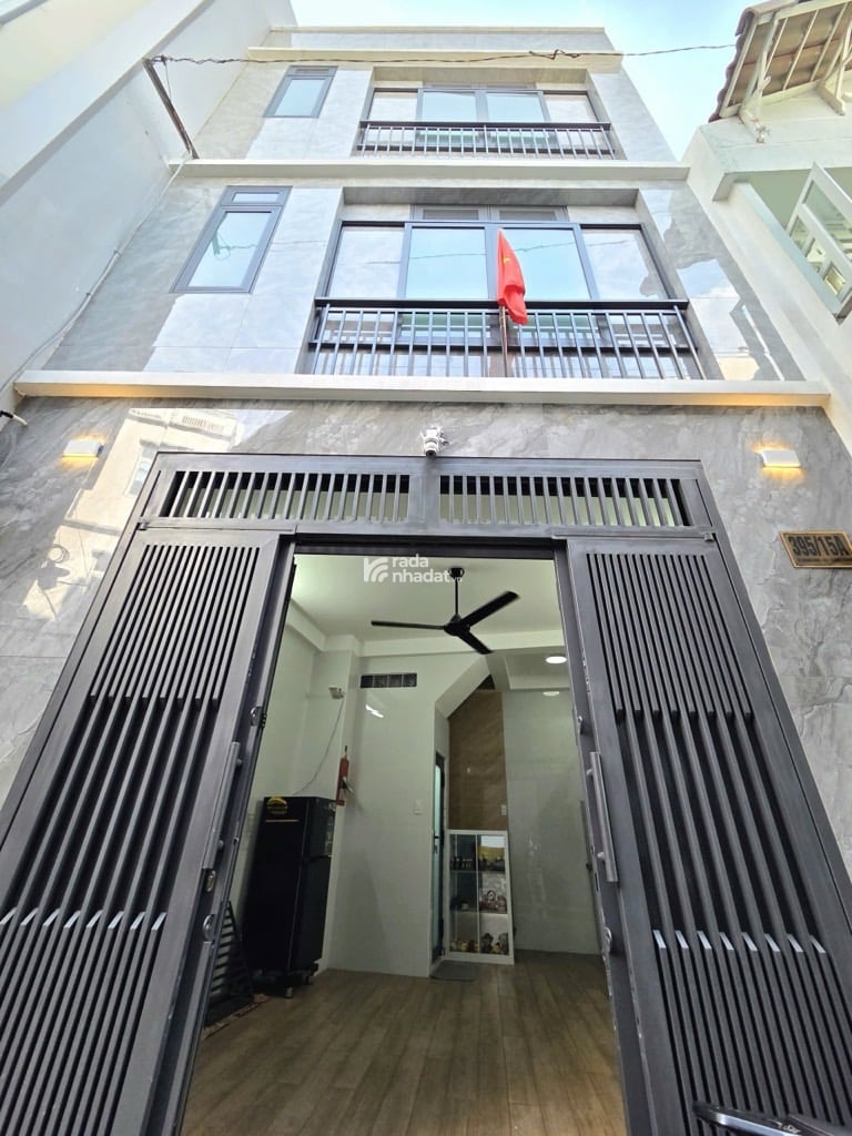 SIÊU PHẨM, SÁT HXH LÊ QUANG ĐỊNH, BÌNH THẠNH, 3 TẦNG Ở NGAY. GIẢM 650TR CHỈ 5.39T 