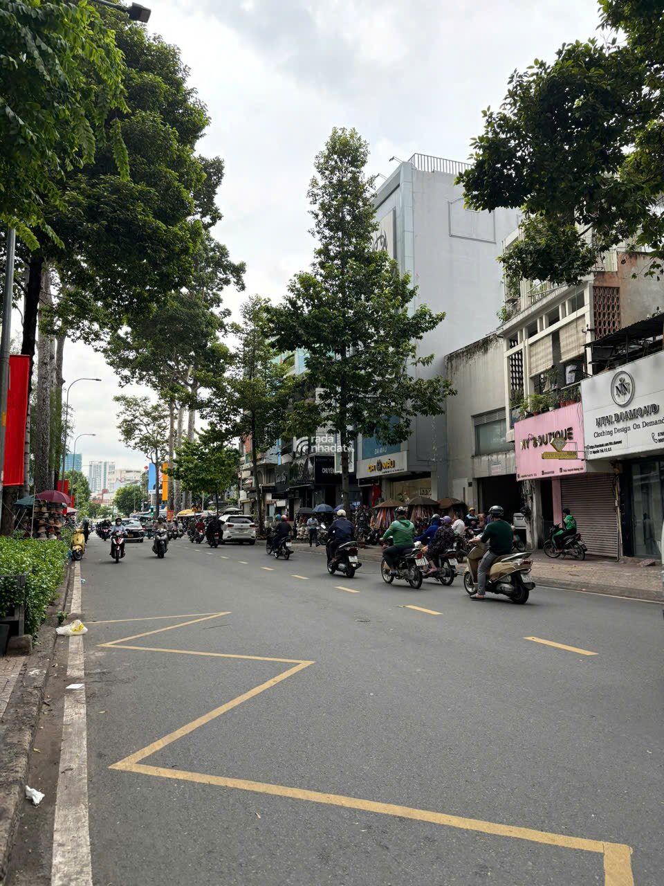 Bán nhà mặt tiền đường Nguyễn Trãi Quận 5 dt(4 x 10m) giá 23.5 tỷ