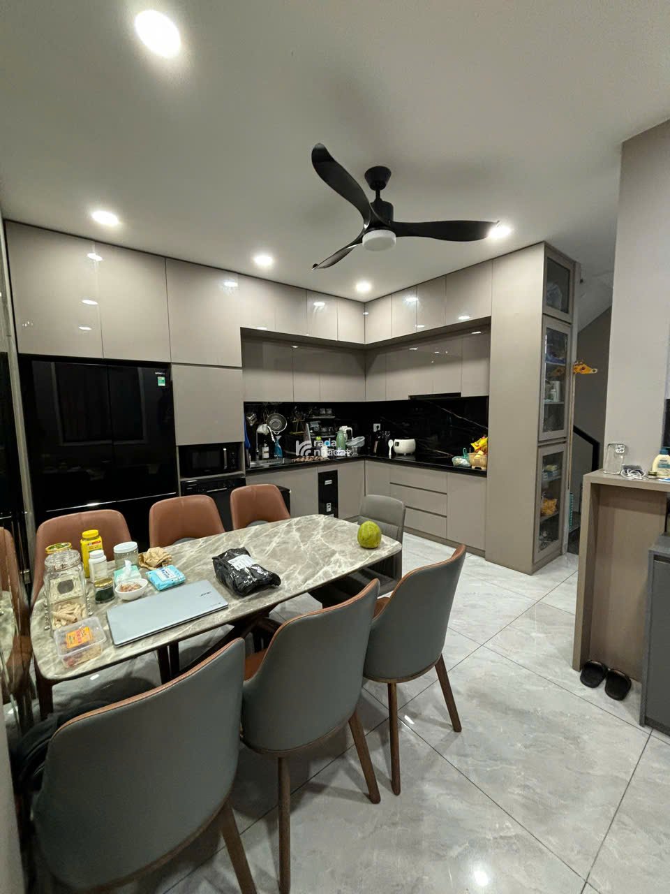 Bán nhà mặt tiền đường Nguyễn Trãi Quận 5 dt(4 x 10m) giá 23.5 tỷ