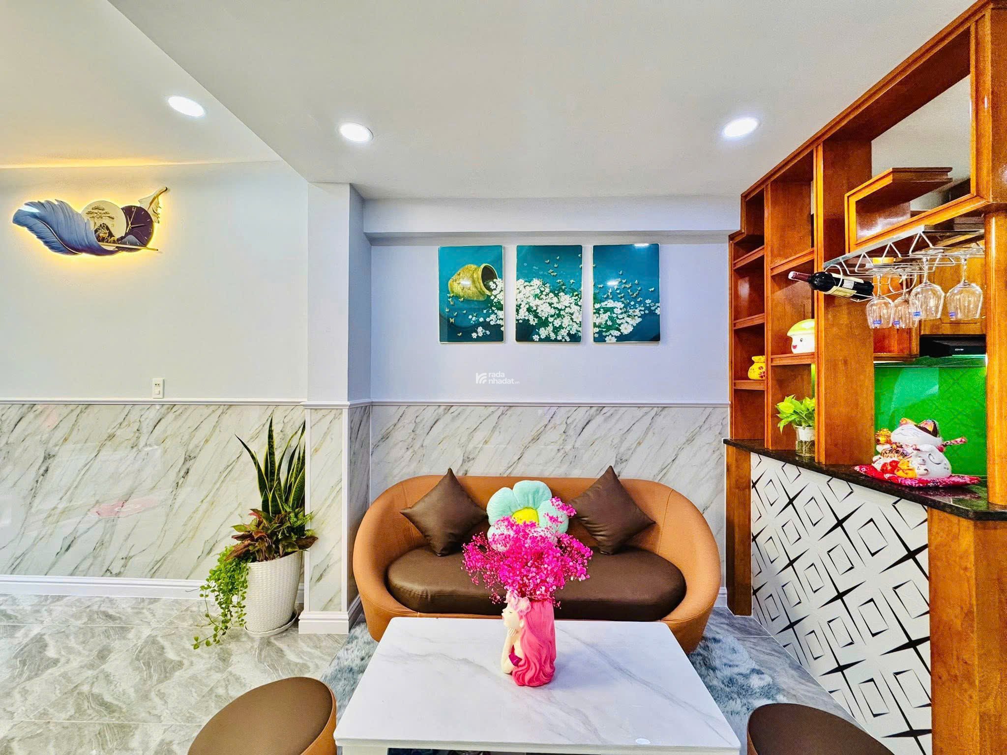 Chốt ngay căn nhà Hoa Phượng, Phú Nhuận/ 56m2/ giá chỉ 3 tỷ 530tr/ sổ riêng chính chủ/ hẻm ô tô