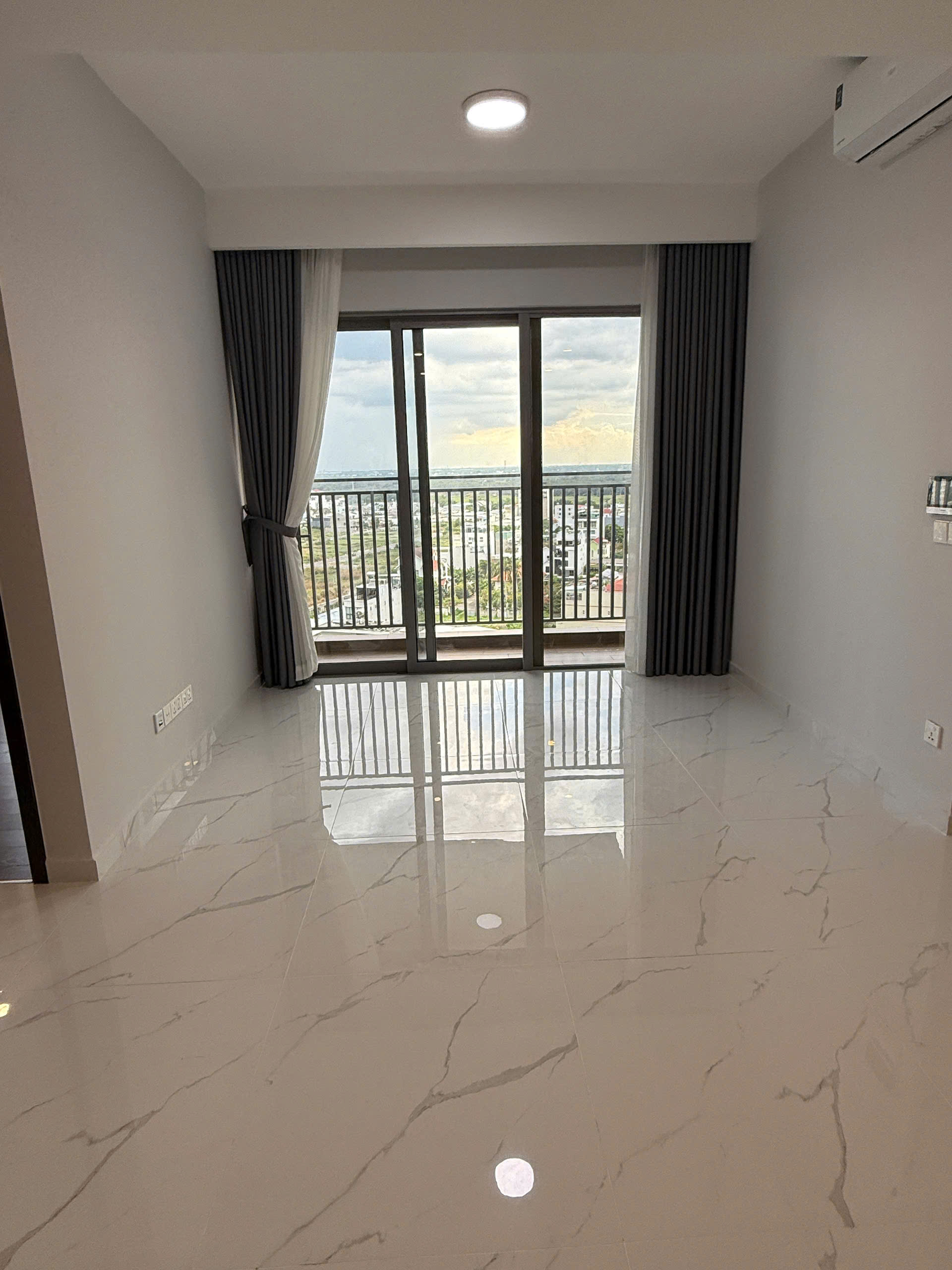 Celesta Rise - Cho thuê căn hộ 2PN2WC - 13 triệu/tháng - NTCB