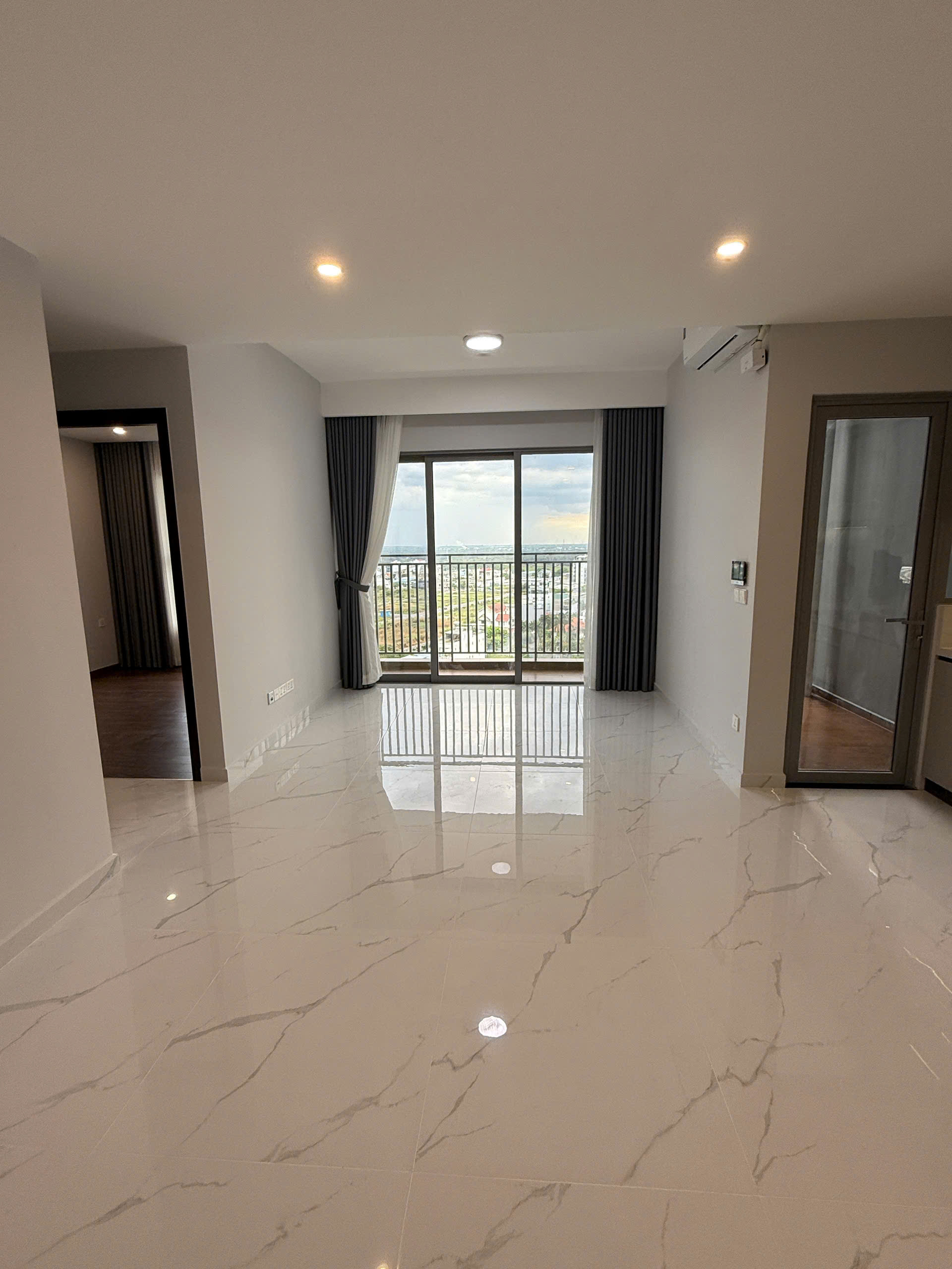 Celesta Rise - Cho thuê căn hộ 2PN2WC - 13 triệu/tháng - NTCB