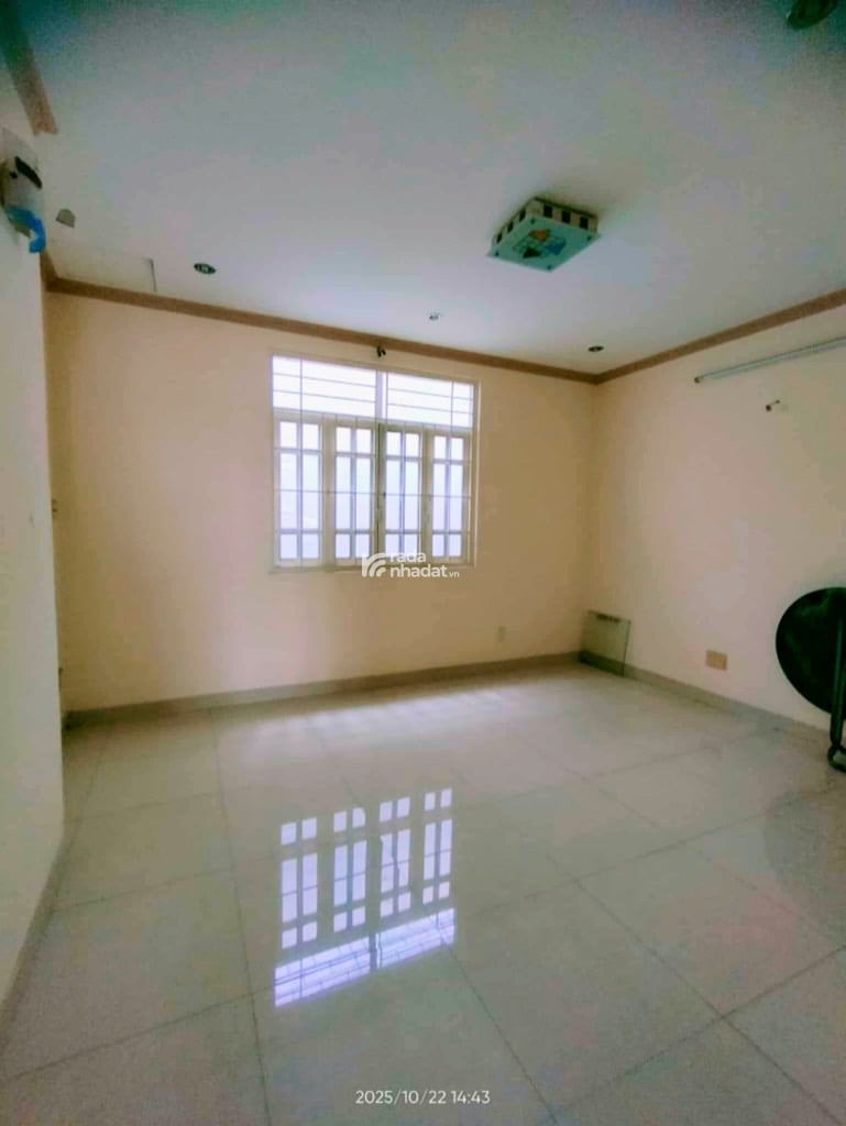 sát Bắc Hải, Thành Thái,Tô Hiến Thành,Cách Mạng Tháng 8...giáp quận 10,quận 3