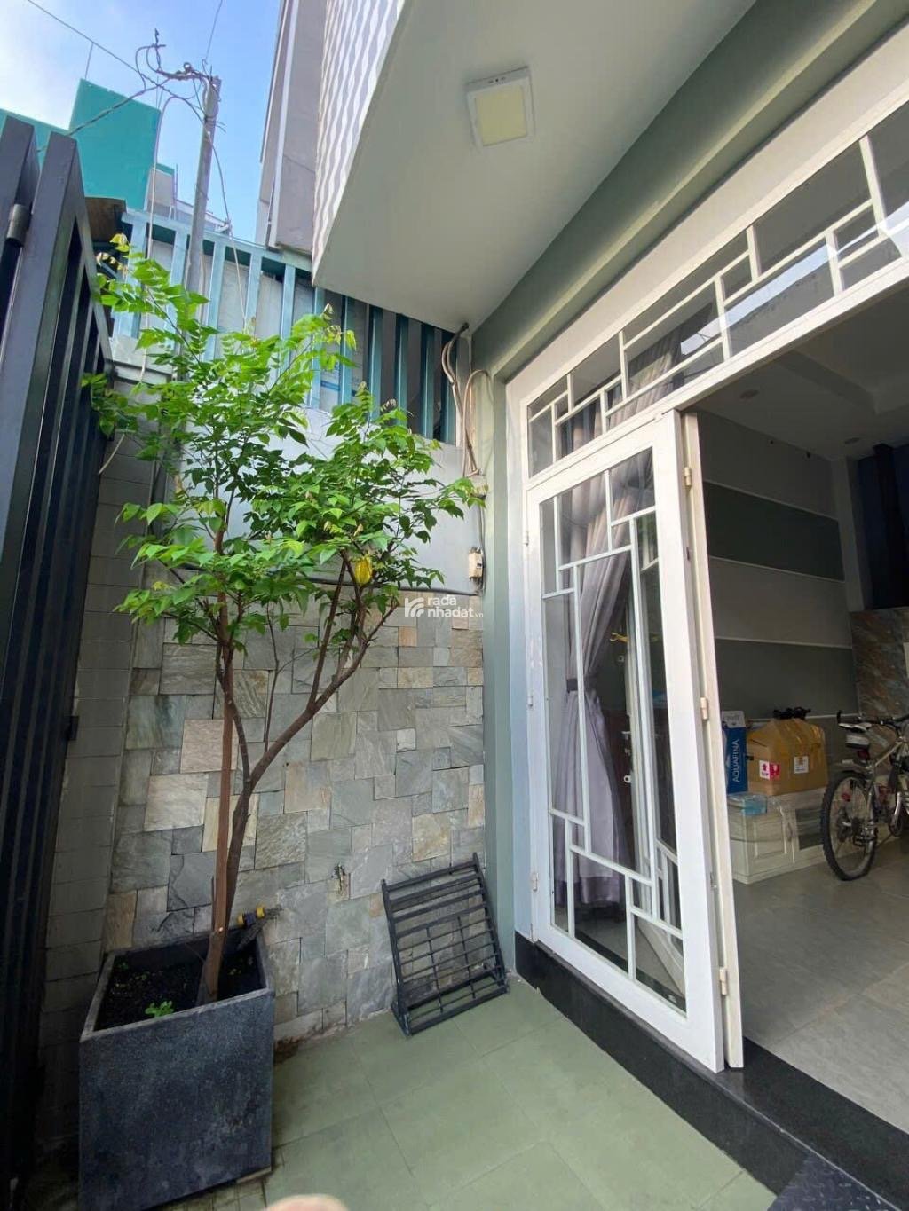 TRUNG TÂM TÂN PHÚ - SÁT CHỢ TÂN HƯƠNG-GẦN CELEDON CITY - HẺM XE HƠI - 65M2 - 3 TẦNG - GIÁ HƠN 7 TỶ