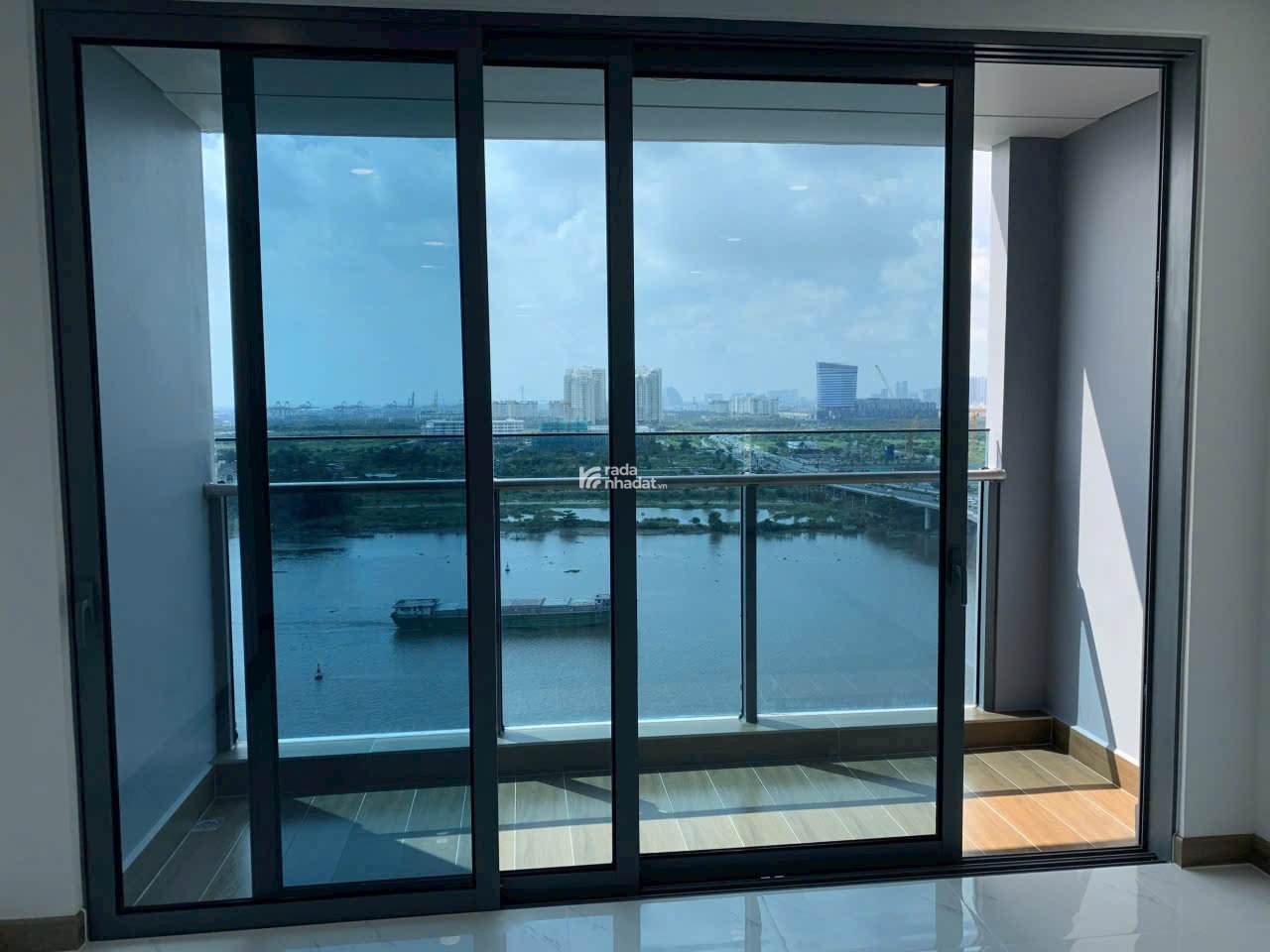 Bán Chung Cư Sunwah Pearl 3PN, 130m2, 29,8 tỷ , HCM - đẹp, nhiều tiện ích! 