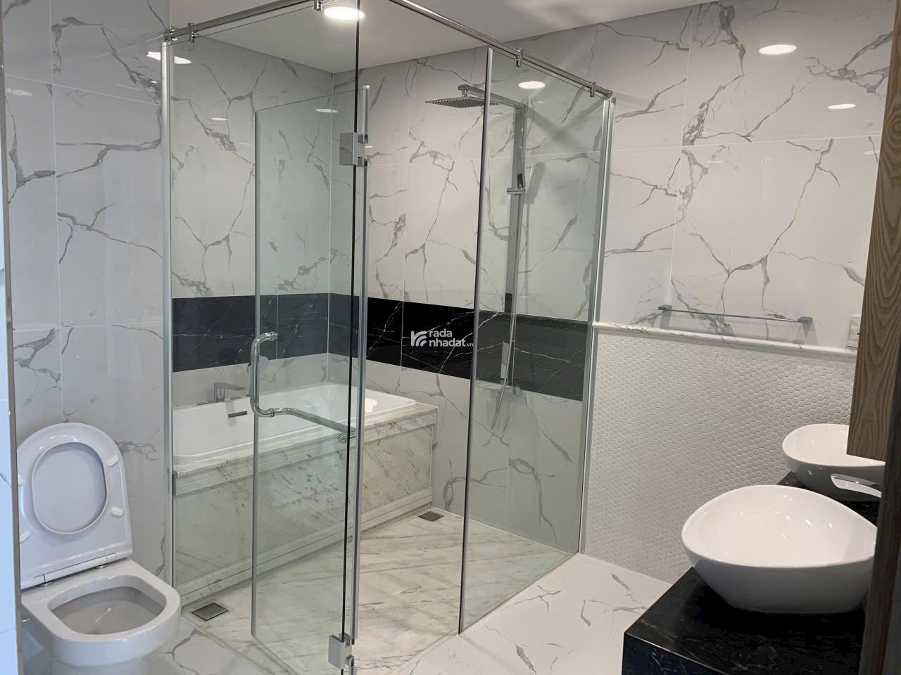 Bán Chung Cư Sunwah Pearl 3PN, 130m2, 29,8 tỷ , HCM - đẹp, nhiều tiện ích! 