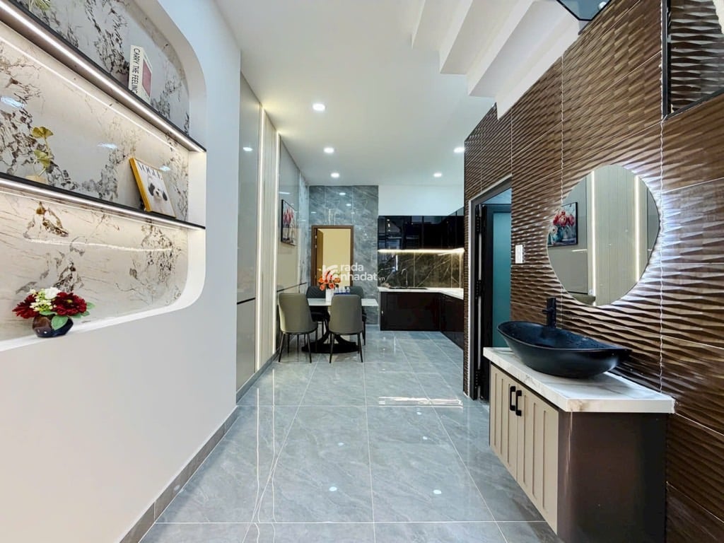 robot nhà mới chủ lập bán trong tháng