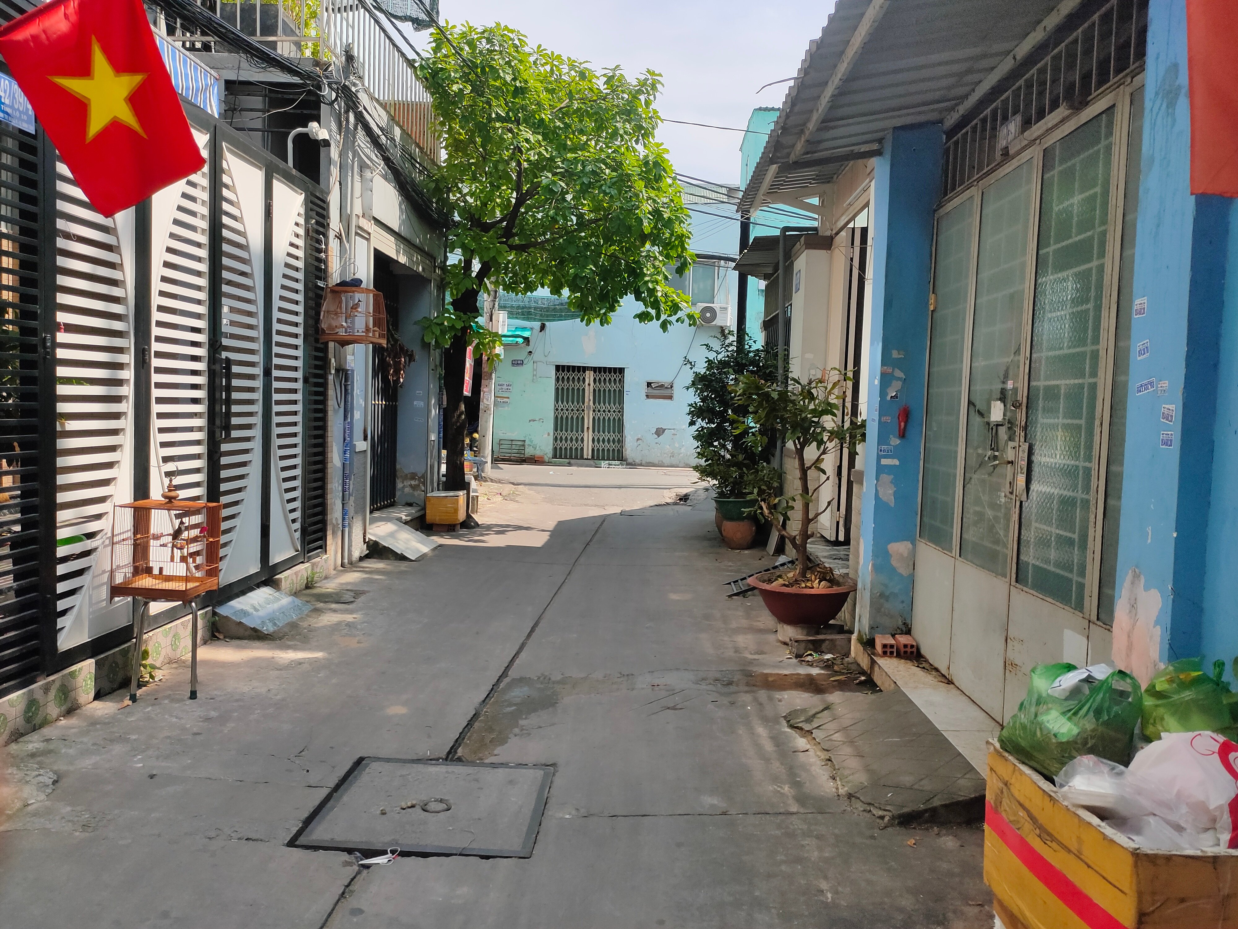 HẺM XE HƠI - NHÀ KO LỘ GIỚI - KỀ BÊN TÊN LỬA - TỈNH LỘ 10 - GIÁP QUẬN 6 - NHÀ 2 TẦNG - 68M2 