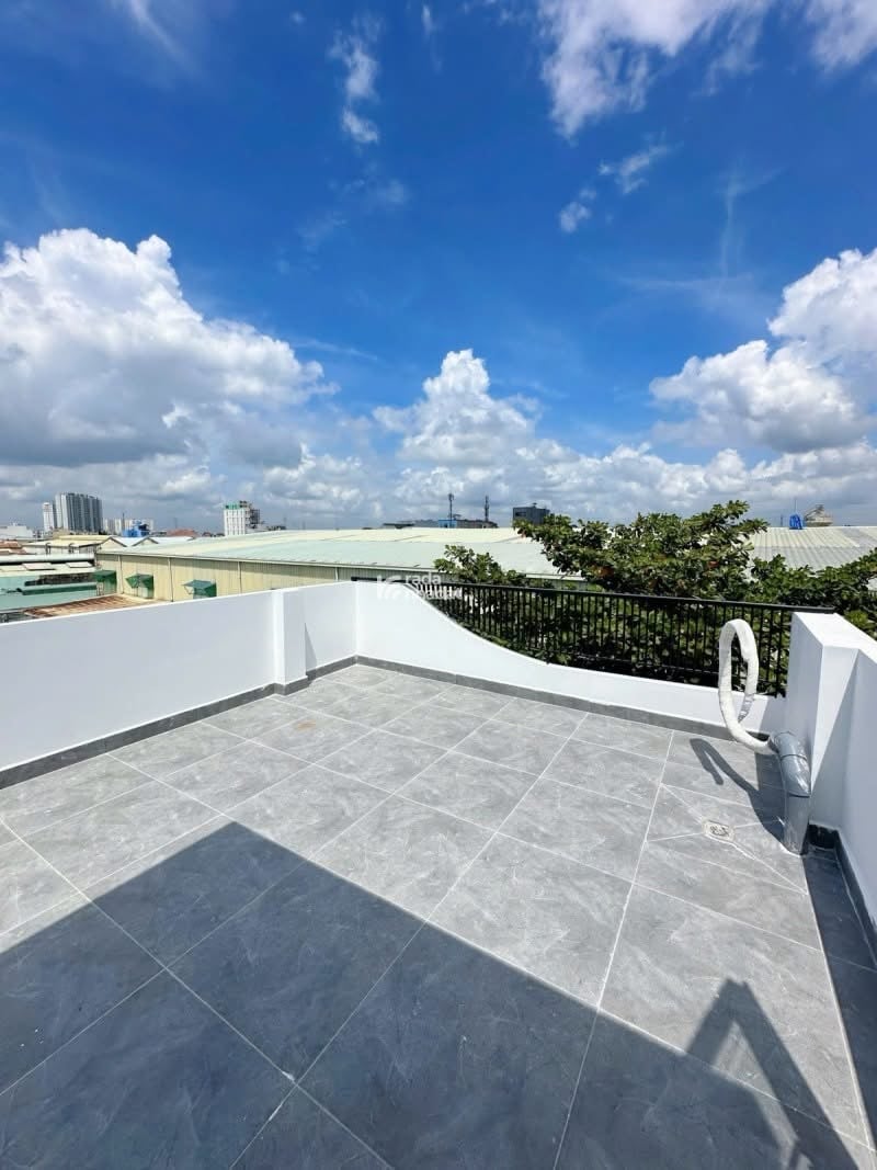 Bán nhà đường Tôn Đản, phường 15, Quận 4, 3tầng, hẻm xe hơi sổ hồng riêng