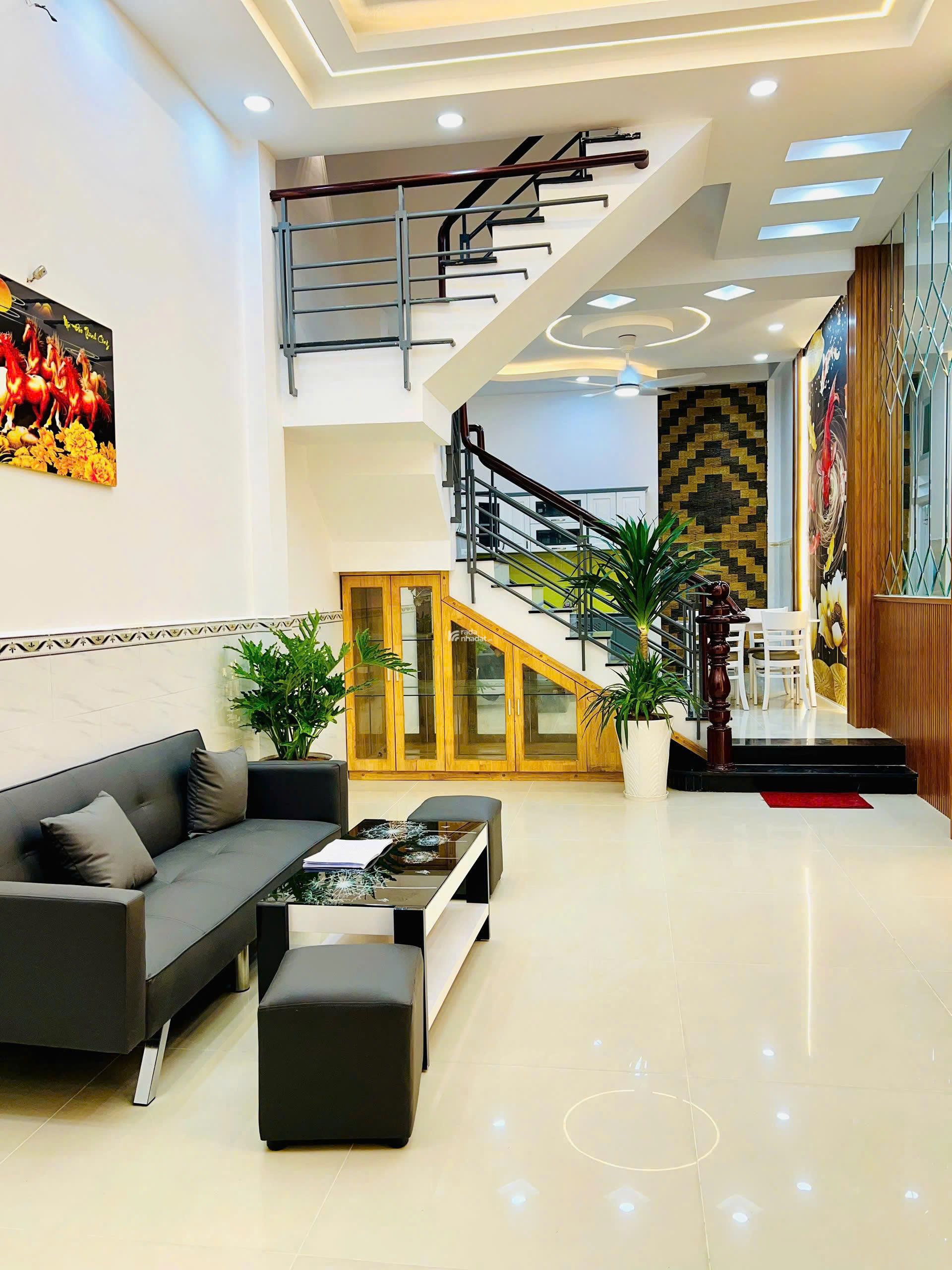 Hxh Hương Lộ 2, 56m2, 4 tầng mới tinh 4PN, chỉ 5.9 tỷ, dọn vào ở ngay