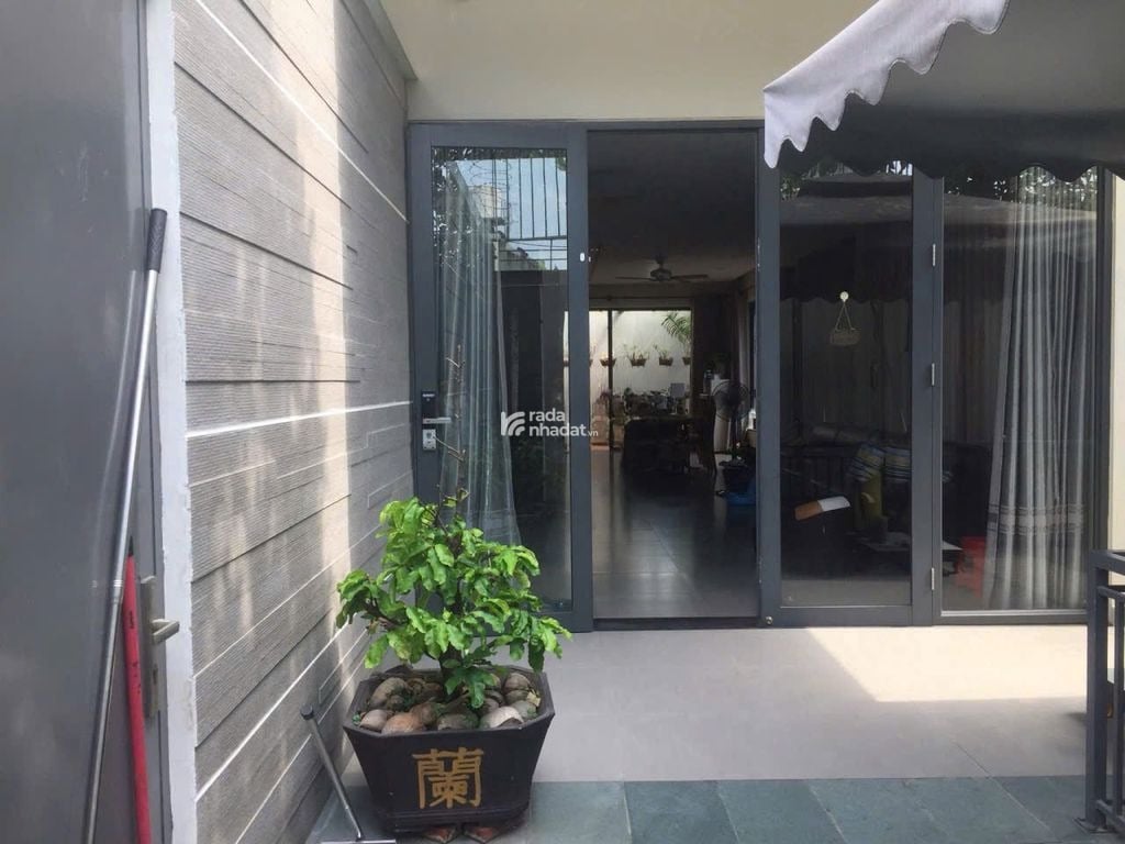 CHO THUÊ BIỆT THỰ KDC BÌNH DÂN, GẦN GIGAMALL, 10MX20M, 1TRỆT 1 LẦU, 4PN, 30TR.