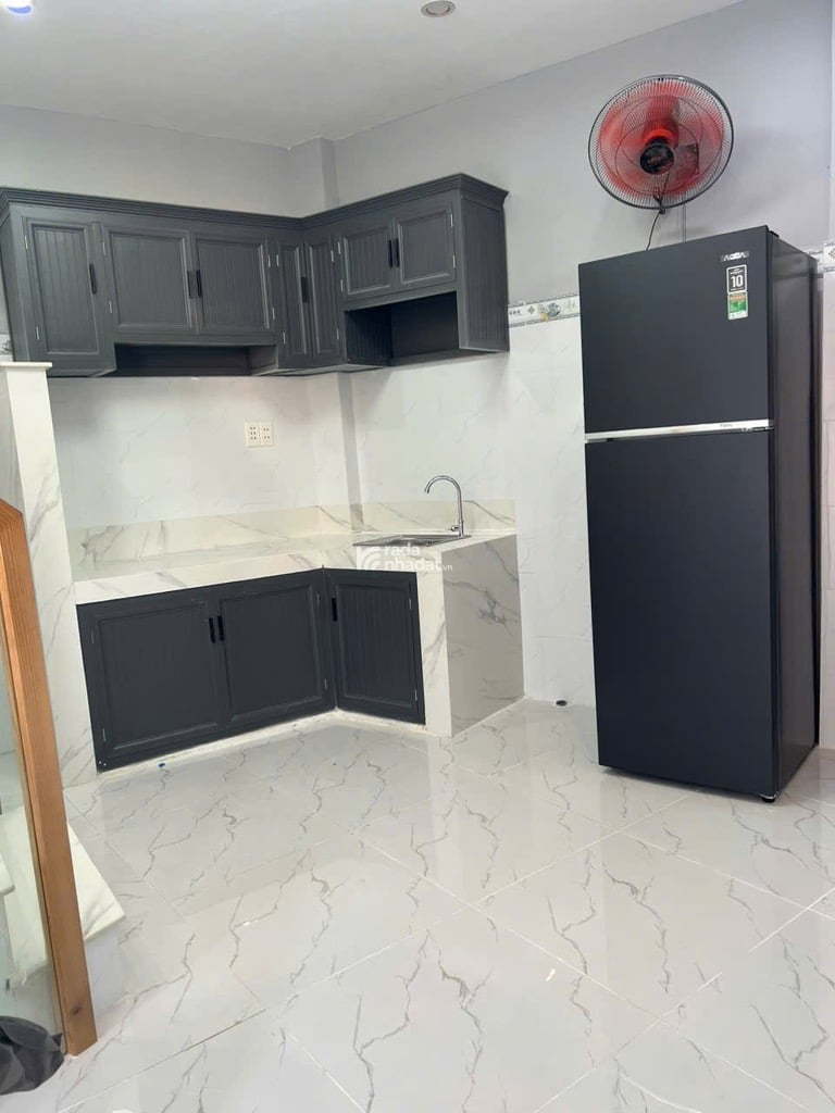 HẺM XE TẢI -ÂU CƠ  PHƯỜNG 5  Q11  DT: 8*5M - 4 TỶ 880