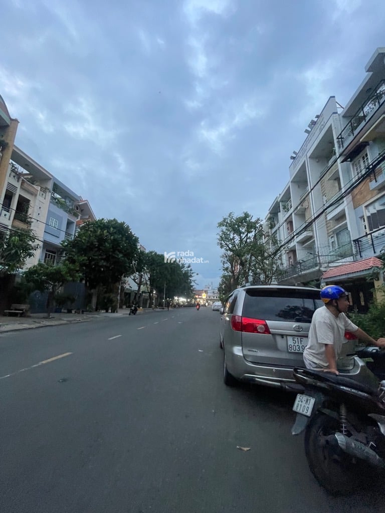 BÁN NHÀ MẶT TIỀN 80M2 CHỈ 12 TỶ PHƯỜNG BÌNH TRỊ ĐÔNG B ĐƯỜNG 20M KHU TÊN LỬA KINH DOANH SIÊU ĐỈNH