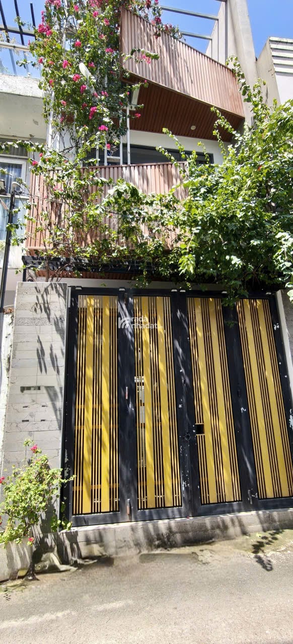 Nhà 3 Tầng 2 Mặt Tiền Ô Tô 7 Chỗ Vào Thoải Mái Trung Tâm Trường Thọ Thủ Đức Giá 7.5 Tỷ