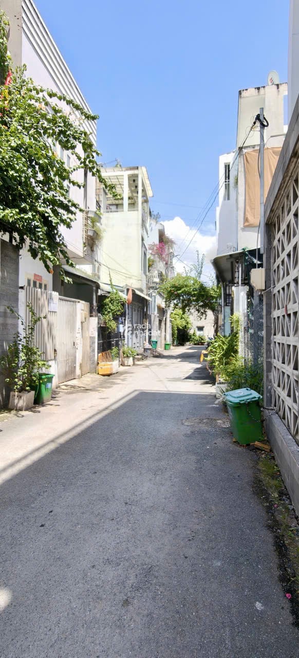 Nhà 3 Tầng 2 Mặt Tiền Ô Tô 7 Chỗ Vào Thoải Mái Trung Tâm Trường Thọ Thủ Đức Giá 7.5 Tỷ