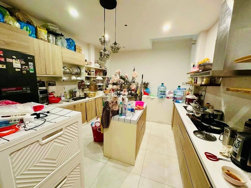 BÁN NHÀ MẶT TIỀN KHU BÀN CỜ HỌ LÊ 5 TẦNG KIÊN CỐ, GARA Ô TÔ GẦN NGUYỄN SƠN GIÁ NHỈNH 10 TỶ