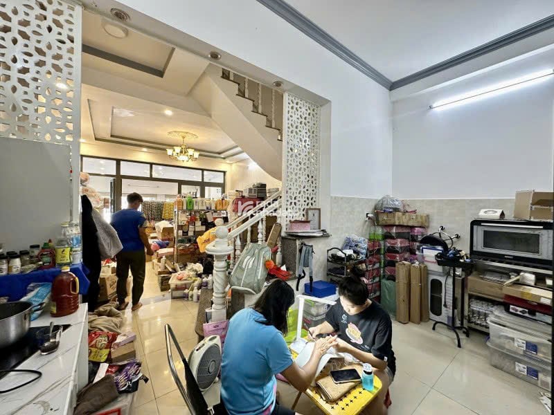 GẤP bán nhà 5 lầu hẻm 380 Phạm Văn Chiêu ngang 5m 85m2 KD đa nghề gần chợ chỉ 9.4 tỷ.