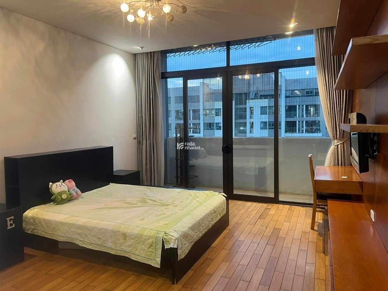 Hot CĐT thu hồi hồ sơ làm sổ. Bán căn hộ siêu đẹp Sunshine Center 2PN/113m2 full đồ LH 0946 827 ***