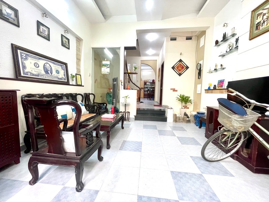 NHÀ MỚI - 4 TẦNG BTCT - 70M2 - VỪA Ở VỪA CHO THUÊ - HẺM RỘNG RÃI