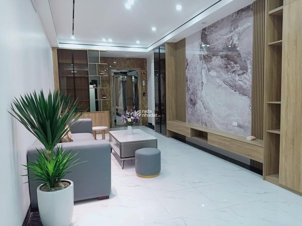 PHÂN LÔ QUÂN ĐỘI - 6 TẦNG GARA Ô TÔ - SỔ VUÔNG HOA HẬU - PHÙNG CHÍ KIÊN - 15.9 TỶ