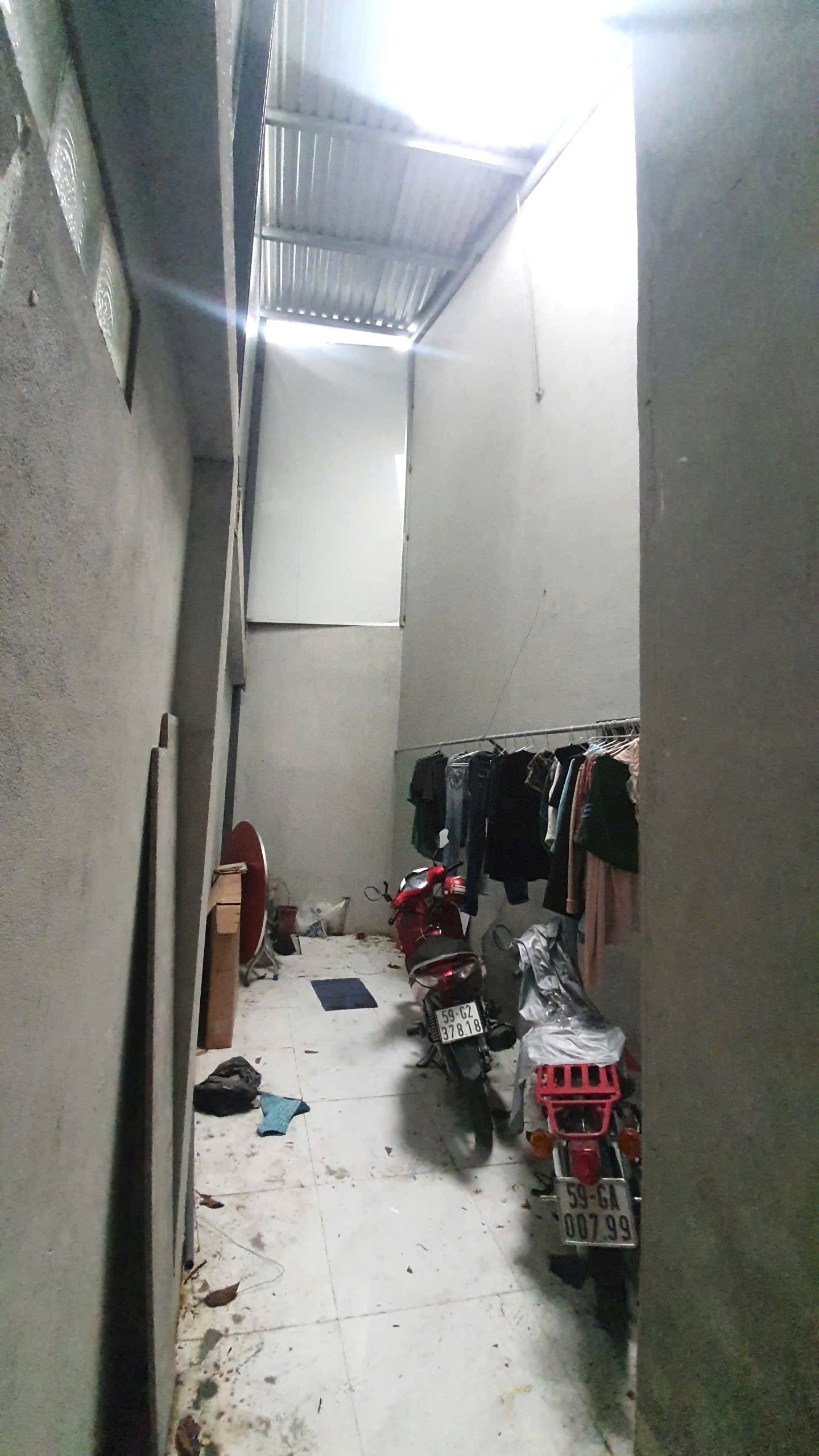 NHÀ RẺ MẶT TIỀN HUỲNH THỊ HAI – NHÀ 2 TẦNG – HẼM 10M OTO THÔNG – KINH DOANH SIÊU ĐỈNH